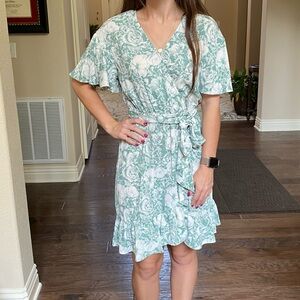 LC Lauren Conrad Green and Cream Botanical Print Dress